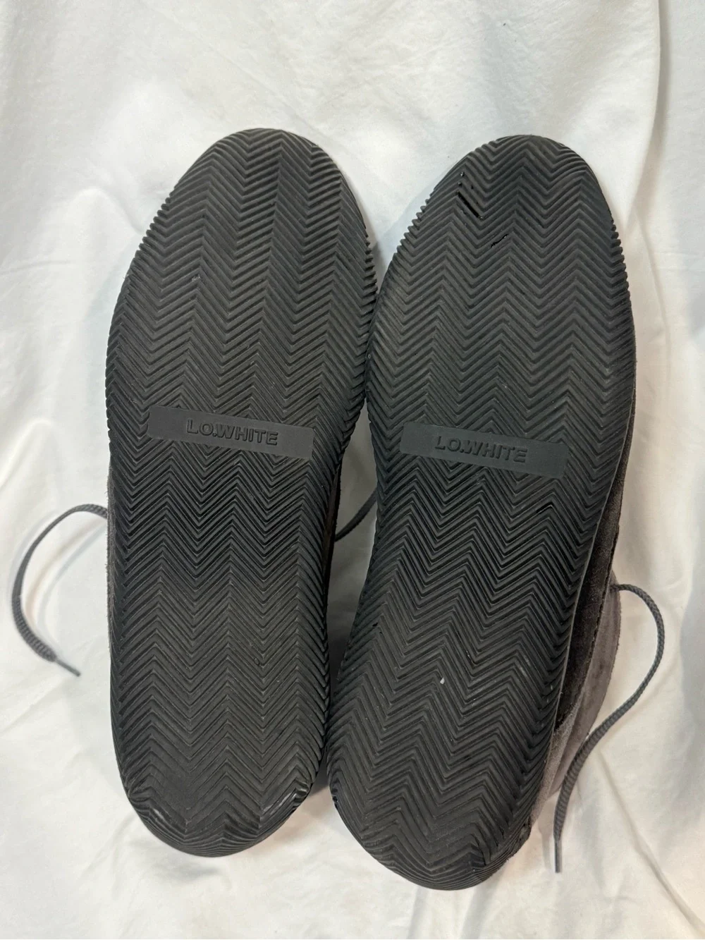LOWHITE dark gray
